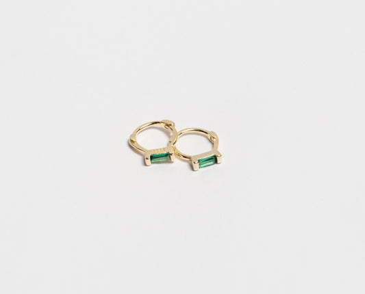 Single Lila Tiny Huggie Earring